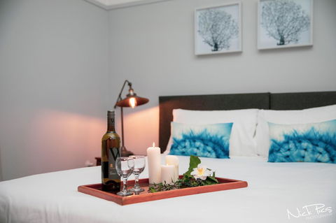 Amara Springs Guest House - Kawana Tourism 11