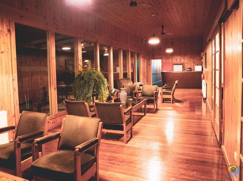 Amara Springs Guest House - Kawana Tourism 19