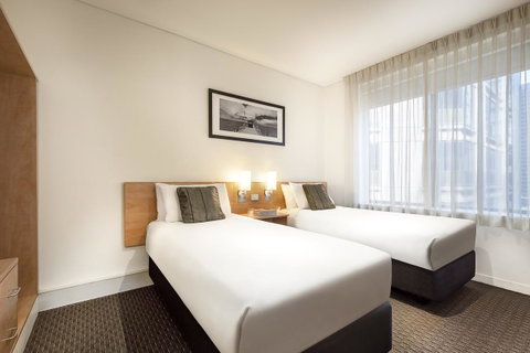 Ibis Melbourne Hotel And Apartments - Kawana Tourism 18