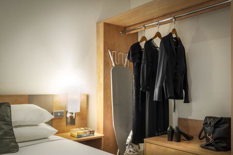 Ibis Melbourne Hotel And Apartments - Kawana Tourism 33