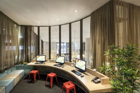 Ibis Melbourne Hotel And Apartments - Kawana Tourism 23