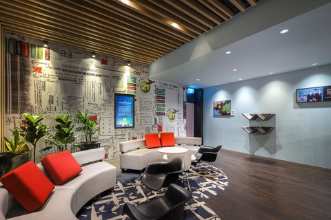 Ibis Melbourne Hotel And Apartments - Kawana Tourism 22