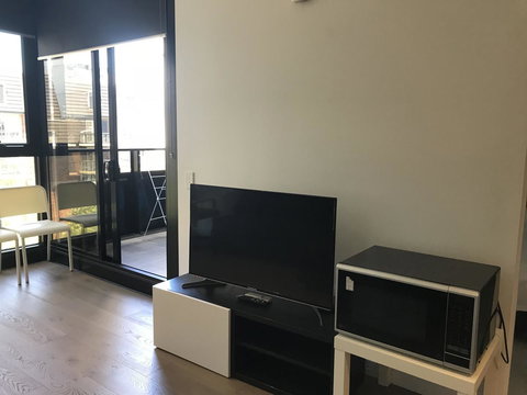 Mel-Uni Village - Kawana Tourism 34