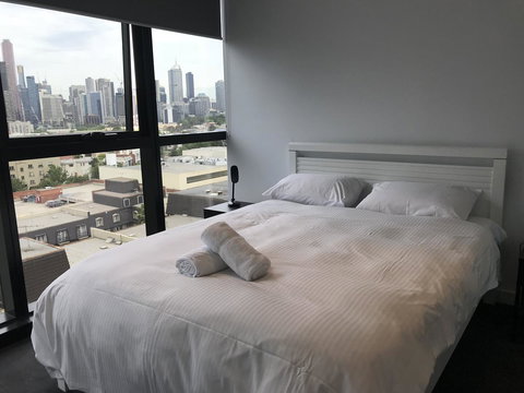 Mel-Uni Village - Kawana Tourism 40