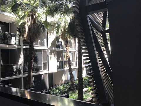 Mel-Uni Village - Kawana Tourism 11