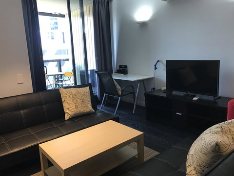 Mel-Uni Village - Kawana Tourism 16