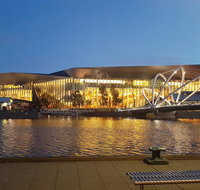 Signature Waterfront Apartments - Kawana Tourism