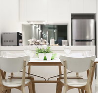 COZY 2BR Suites FEDERATION SQUARE  FREE Parking - Kawana Tourism