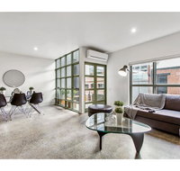 Sophisticated modern 3 bed home in foodie paradise - Kawana Tourism
