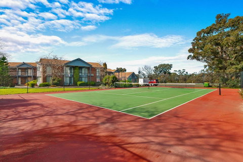 Quality Inn & Suites Traralgon - Kawana Tourism 1