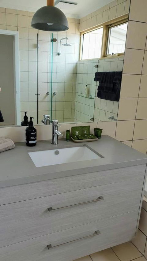Number 9 Leisure Stay - Kawana Tourism 13