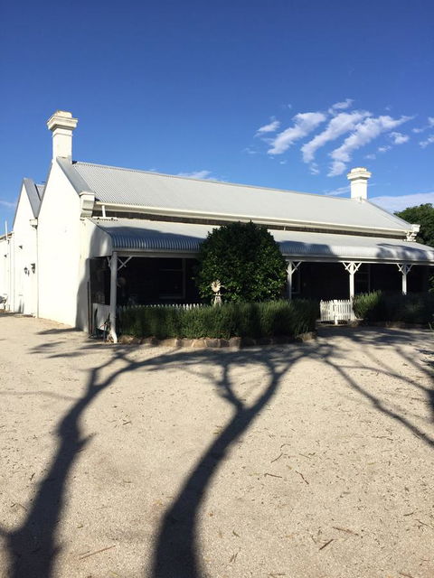 Little River Bed And Breakfast - Kawana Tourism 4