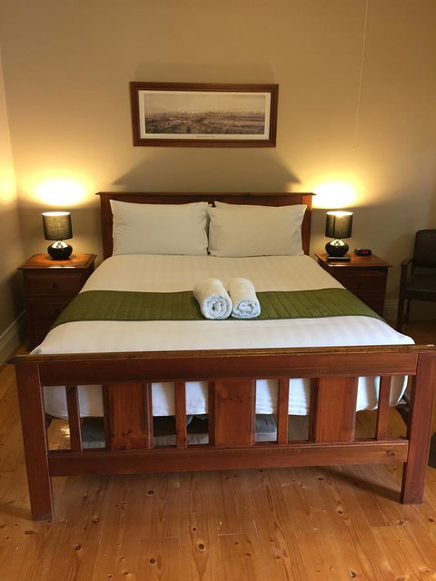 Little River Bed And Breakfast - Kawana Tourism 16