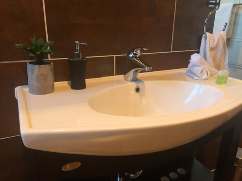 Little River Bed And Breakfast - Kawana Tourism 27