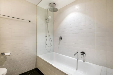 Stylish Apartment In Unique Church Development - Kawana Tourism 11