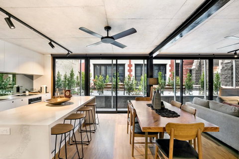 Stylish Apartment In Unique Church Development - Kawana Tourism 0