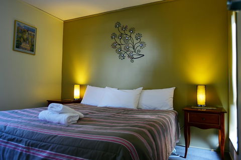 Executive Hideaway - Kawana Tourism 29