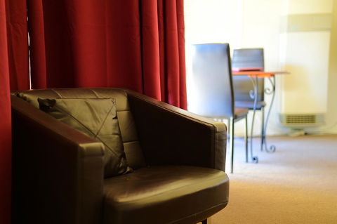 Executive Hideaway - Kawana Tourism 35