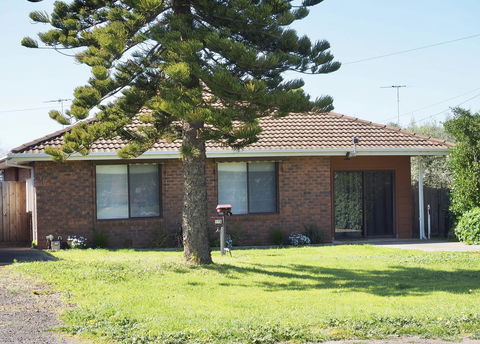 Port Relaxation - Kawana Tourism 0