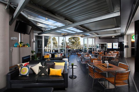 Atura Dandenong - Kawana Tourism 6