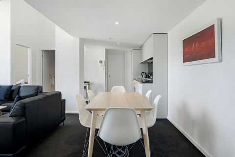 ULTIQA Little Collins (located At The Hero Apartment Building) - Kawana Tourism 23