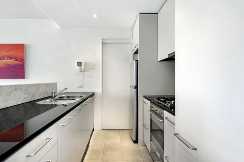 ULTIQA Little Collins (located At The Hero Apartment Building) - Kawana Tourism 12
