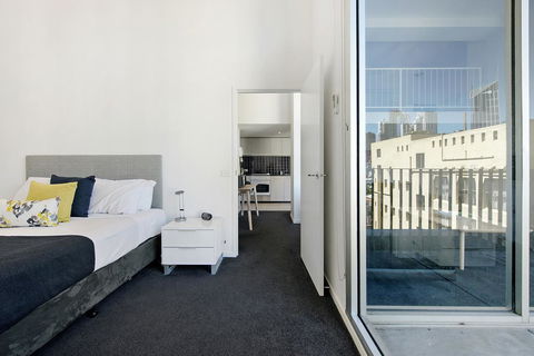 ULTIQA Little Collins (located At The Hero Apartment Building) - Kawana Tourism 21