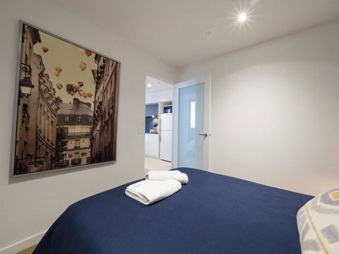 LittleStay Swanston - 2 Bedroom Aptm - Kawana Tourism 9