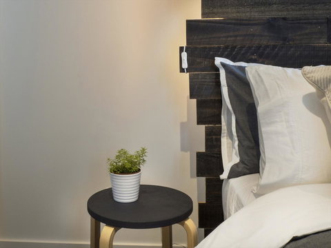 LittleStay Swanston - 2 Bedroom Aptm - Kawana Tourism 13