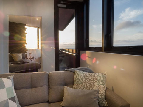 LittleStay Swanston - 2 Bedroom Aptm - Kawana Tourism 1