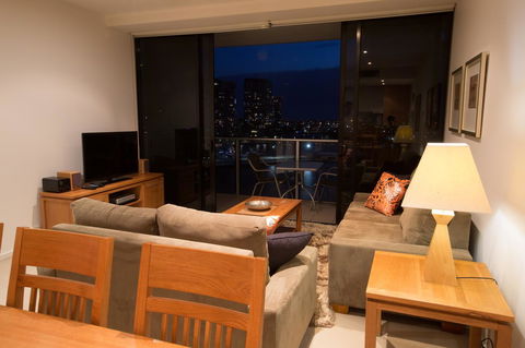 Accent Accommodation@Docklands - Kawana Tourism 16