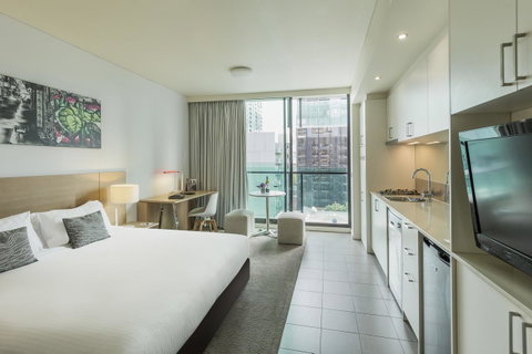 Fraser Place Melbourne - Kawana Tourism 8