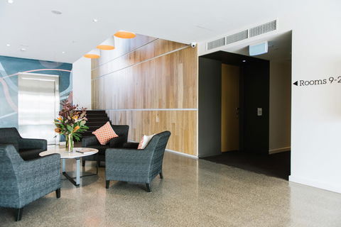 Quarters At Flinders Hotel - Kawana Tourism 11