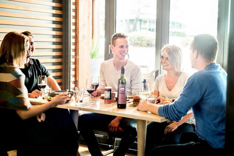 Quarters At Flinders Hotel - Kawana Tourism 21
