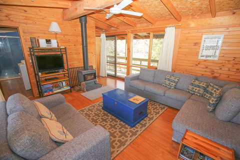 The Cabin - Kawana Tourism 1