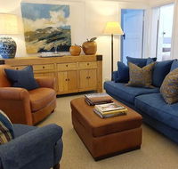 The Dewhurst - Sophisticated Entire CBD Apartment - Kawana Tourism