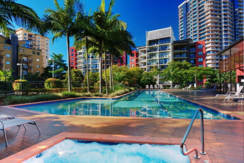 The Docks On Goodwin - Kawana Tourism 0