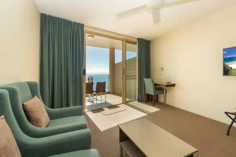 The Dorsal Boutique Hotel - Kawana Tourism 2