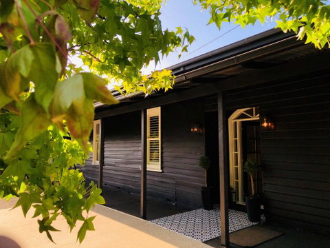 The Dudley Boutique Hotel - Kawana Tourism 1