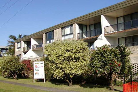 The Dunes Unit 5 - Fingal Bay - Kawana Tourism 0