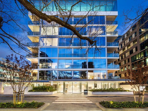 The Fawkner Residences - Kawana Tourism 1
