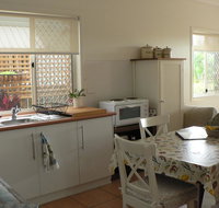 The Friendly Chat Bed and Breakfast - Kawana Tourism