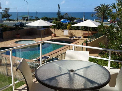 The Headlands 10 - 2 BDRM Apt Across From Alex Beach - Kawana Tourism 2