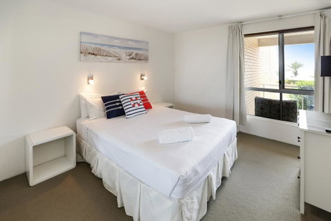 The Headlands Apartments - Kawana Tourism 1
