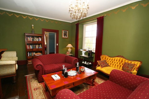 The Lodge On Elizabeth Boutique Hotel - Kawana Tourism 2