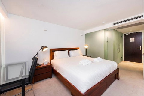 The Nest - Convenient & Comfy Space With Fantastic Rooftop - Kawana Tourism 1