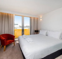 The Nest - Cosy Space on Newcastle Street with Roof Terrace - Kawana Tourism