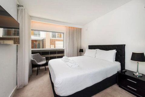 The Nest - Smart Suite On Newcastle St With Rooftop Views - Kawana Tourism 0