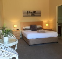 The Nosh  Nod - Howick Street - Kawana Tourism