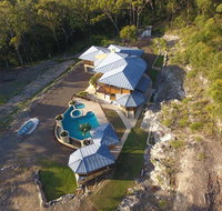 The Pool House - Kawana Tourism